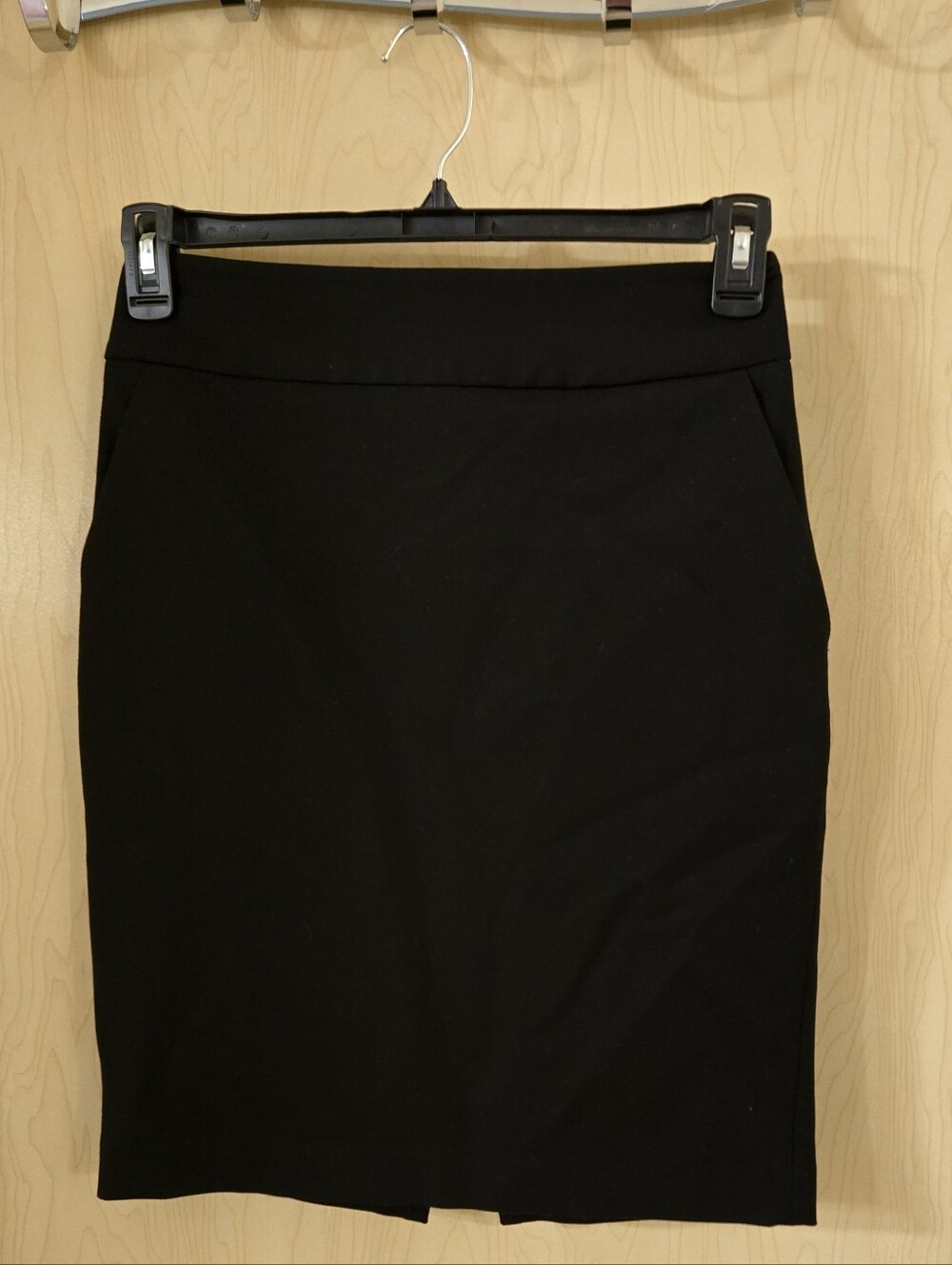 NWOT Express Black Pencil Skirt (6)